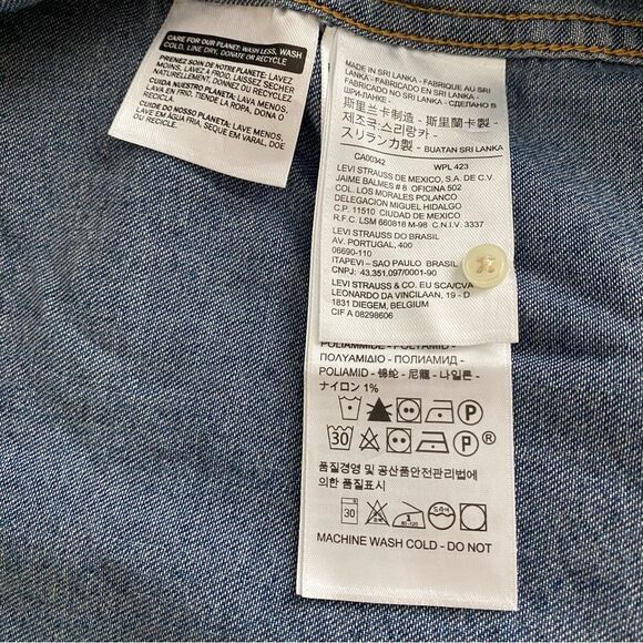 Levi's Blue Denim Shirt with Colorful Patches Size L - Picture 6 of 8